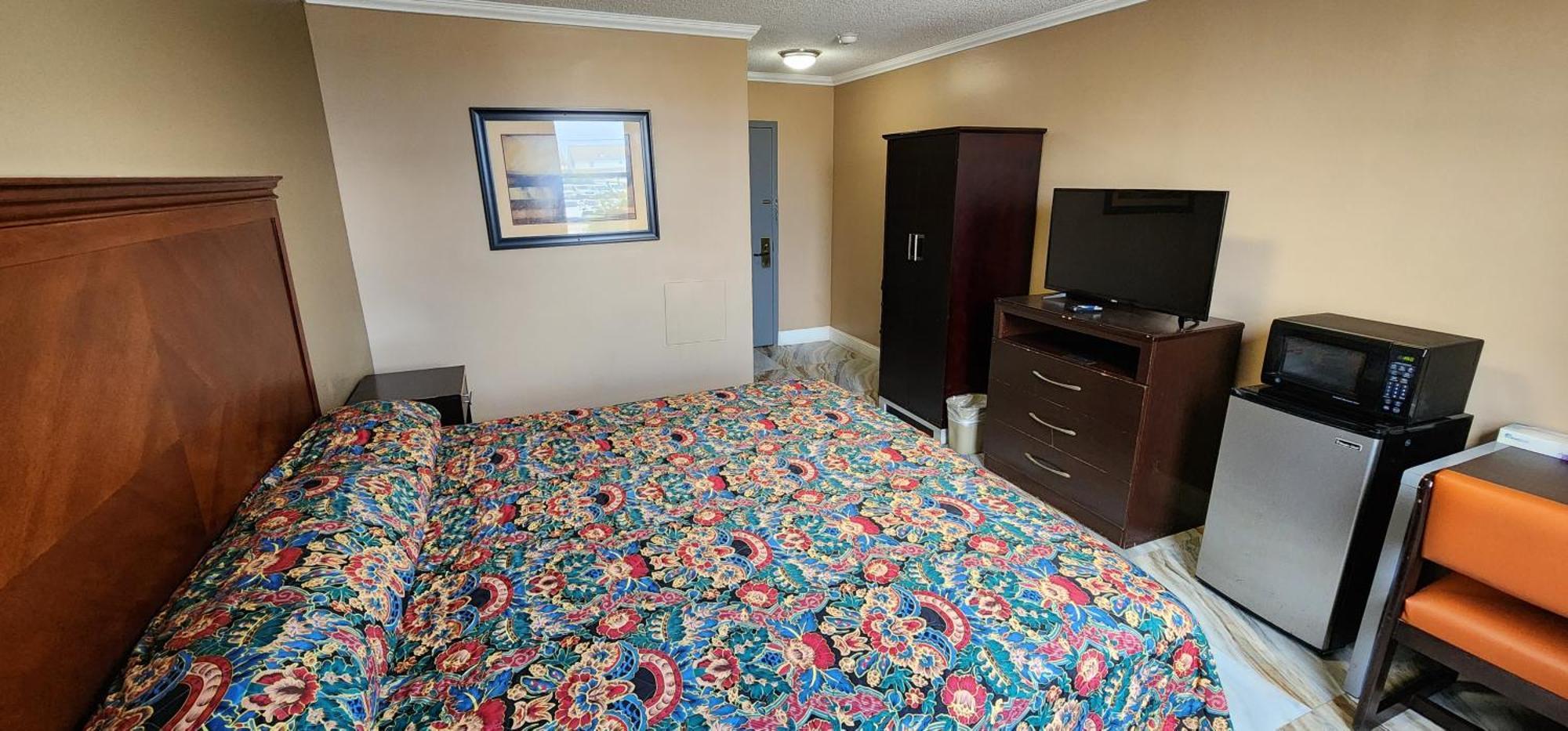 Town House Inn And Suites Elmwood Park Exterior photo