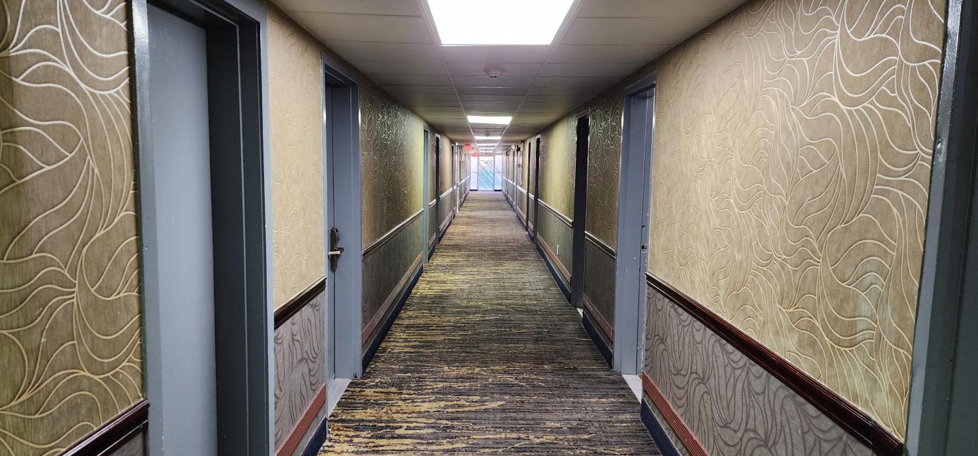 Town House Inn And Suites Elmwood Park Exterior photo